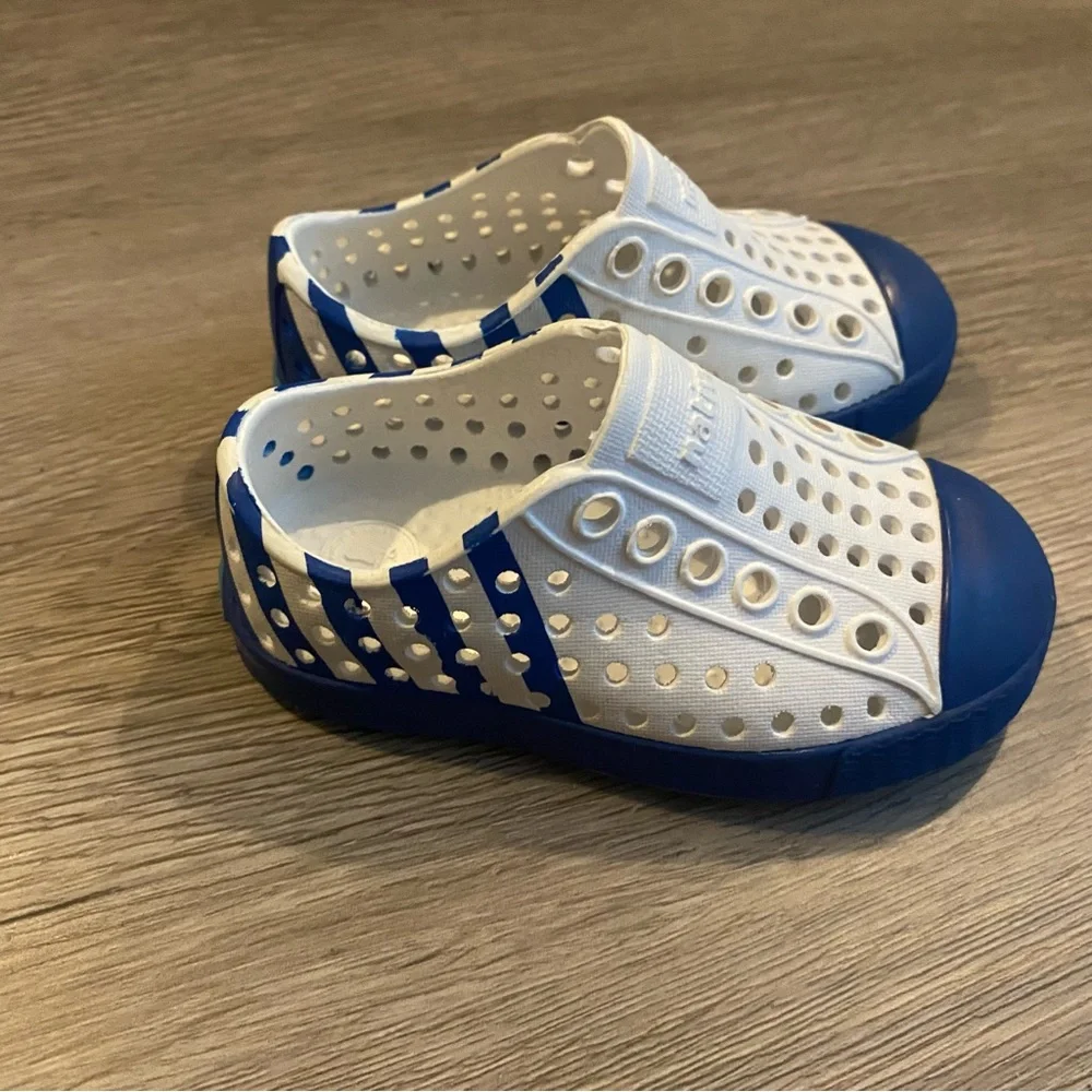 Natives 4C Toddler Shoes Jefferson Blue White Striped Water Beach Slip On